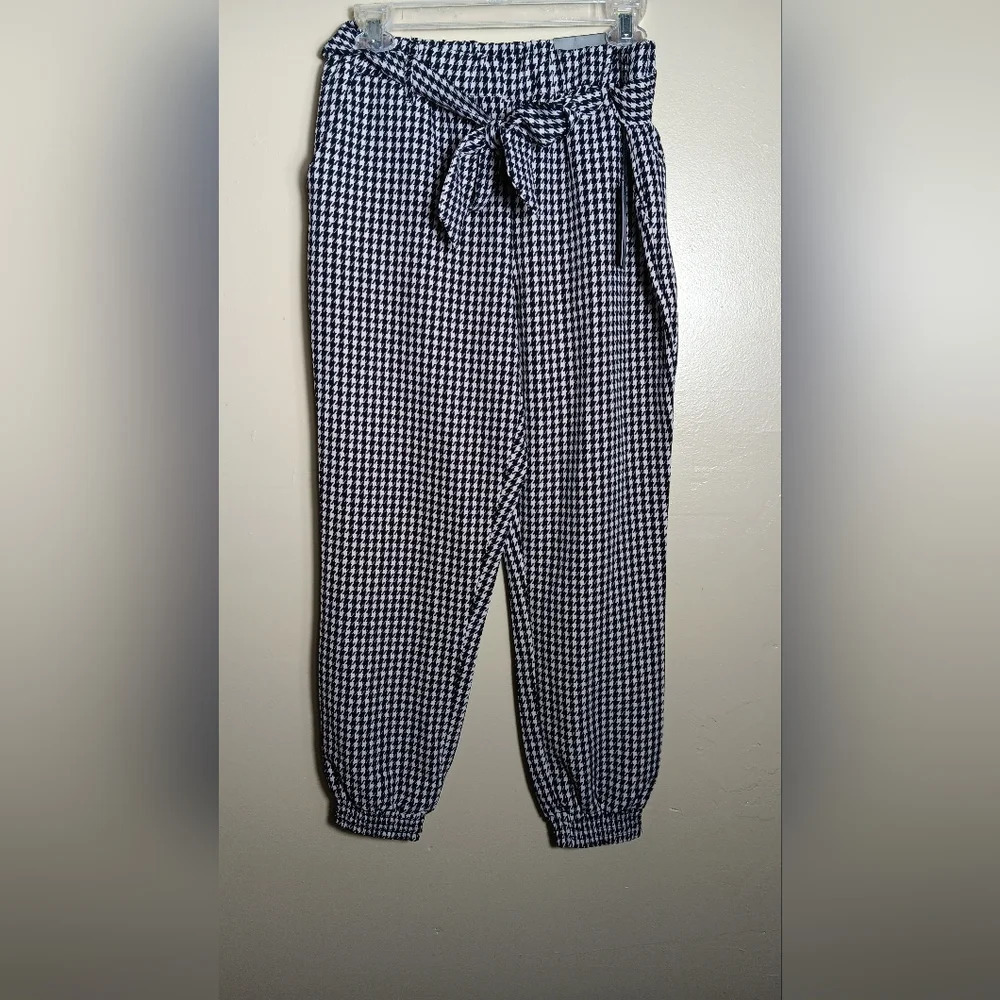 One By Chapter One hundstooth  Jogger pant. Size s/p New with tag